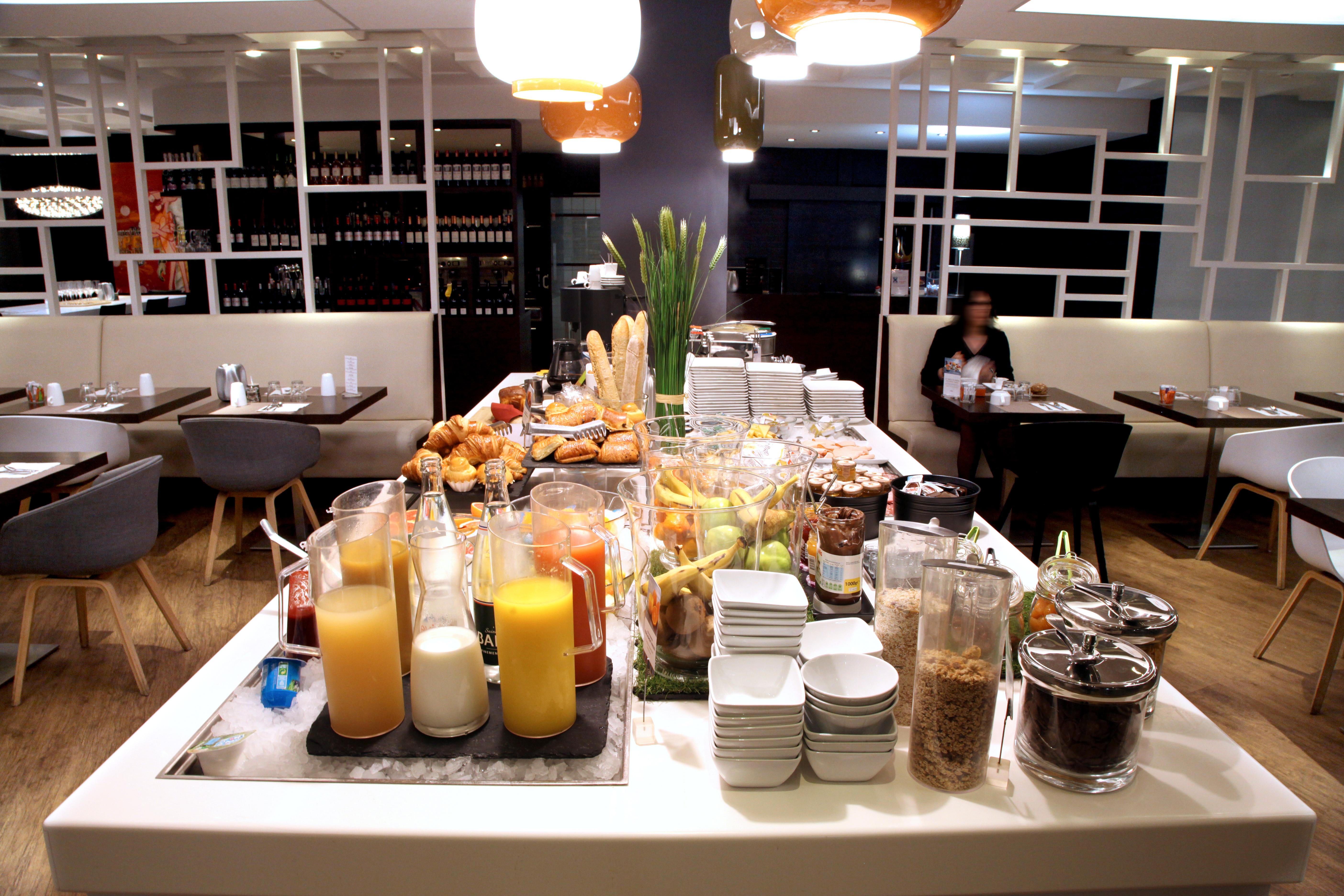 Mercure Nantes Centre Gare Ngoại thất bức ảnh