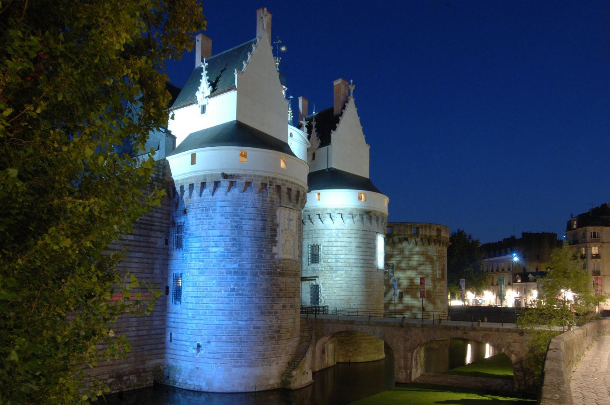 Mercure Nantes Centre Gare Ngoại thất bức ảnh