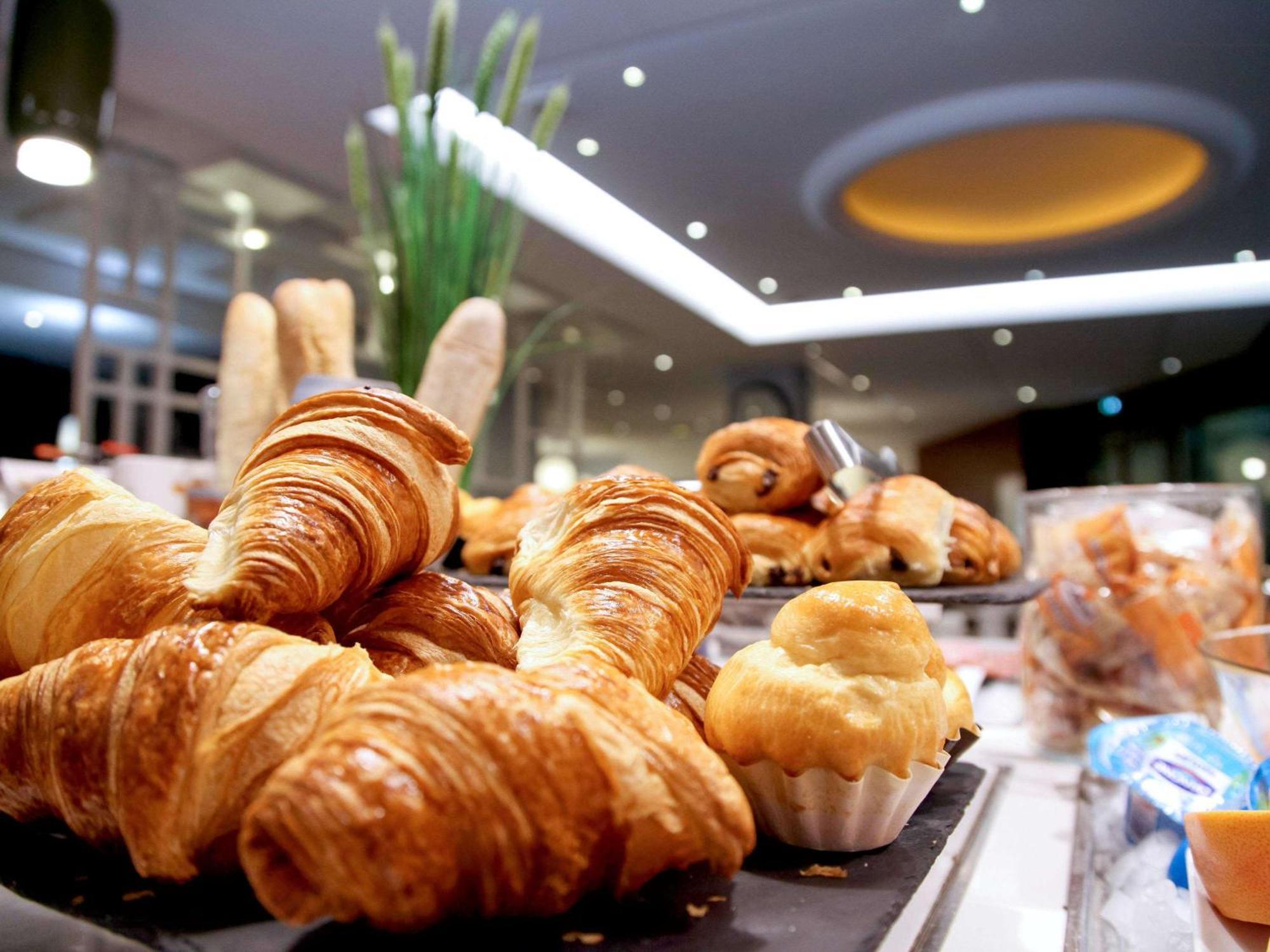Mercure Nantes Centre Gare Ngoại thất bức ảnh