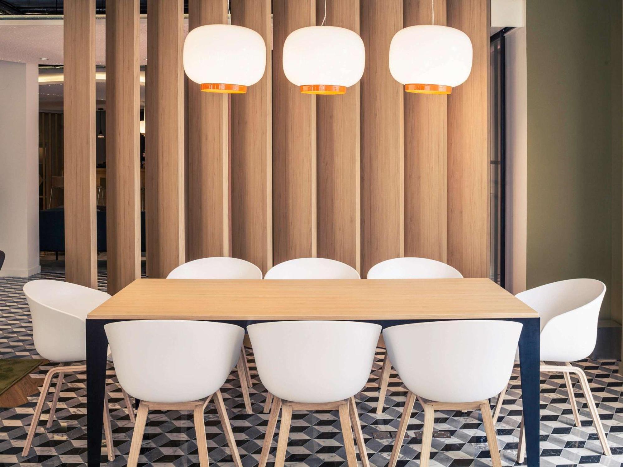 Mercure Nantes Centre Gare Ngoại thất bức ảnh