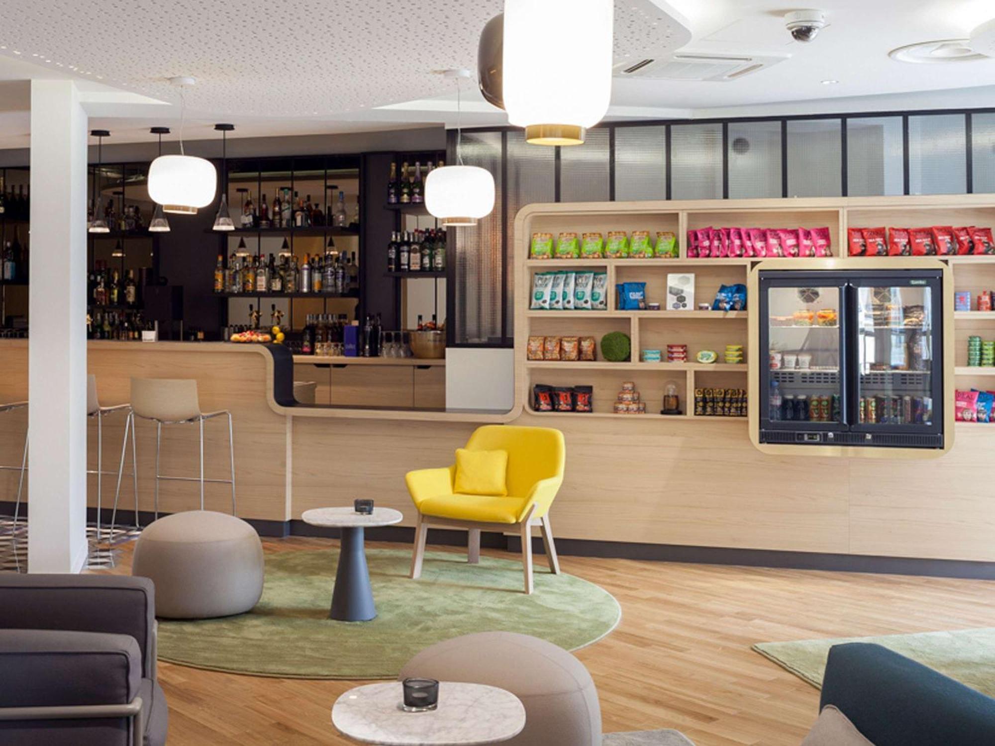 Mercure Nantes Centre Gare Ngoại thất bức ảnh
